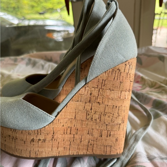 ASOS Denim wedges
New without tags - Picture 3 of 4